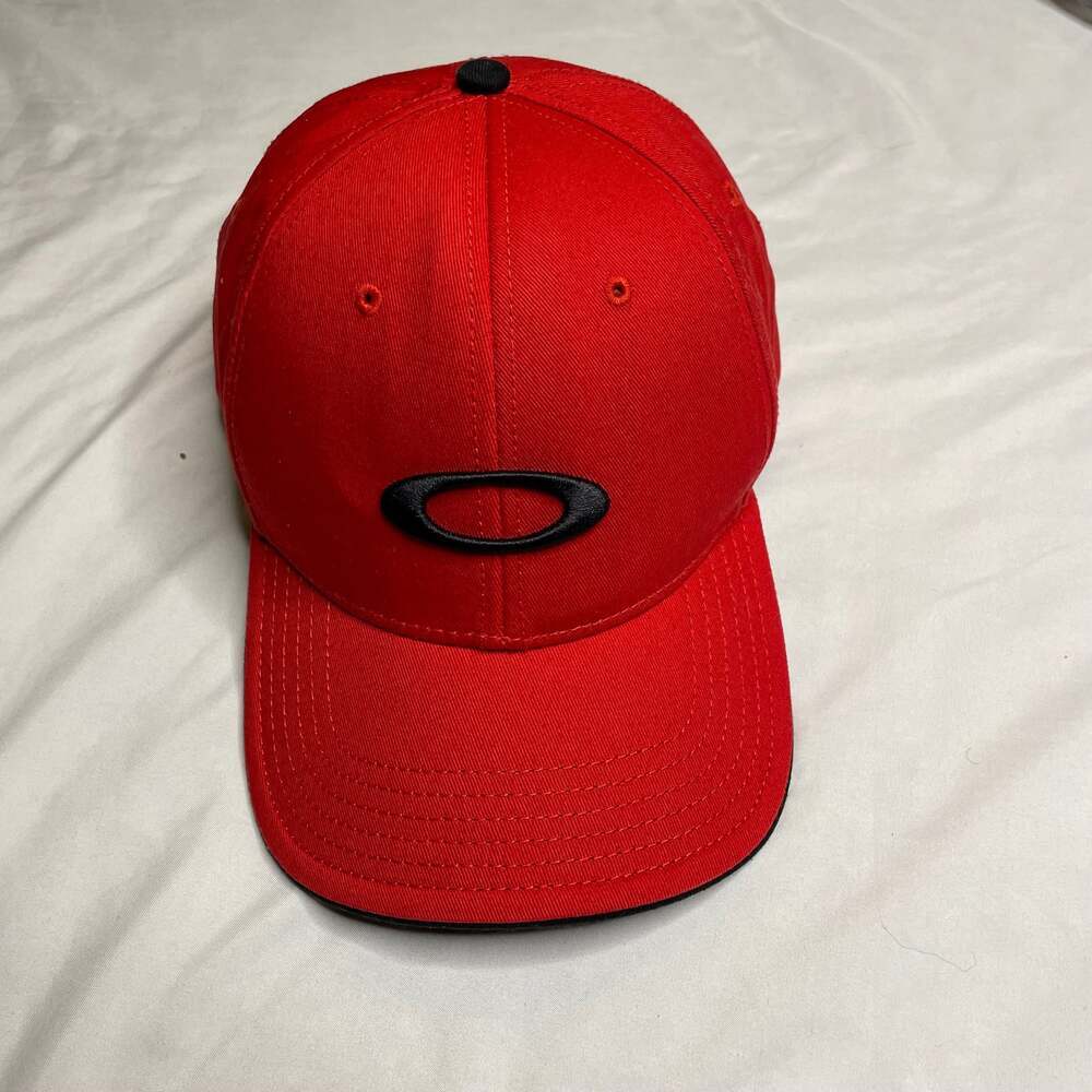 Oakley Red Black Snapback Hat Cap Mens Adjustable O Logo